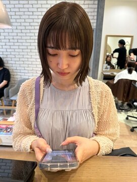 アース 三軒茶屋店(HAIR&MAKE EARTH) 透け感オリーブでつくる外はねボブ【三軒茶屋】