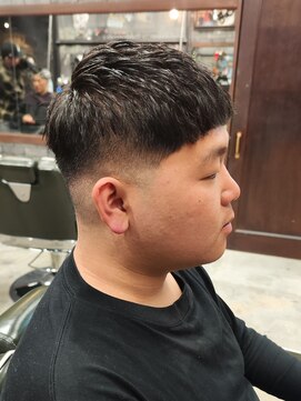 スリーセント 栄(3/cent) クロップ/スキンフェード/ミドルフェード