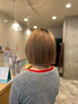 セレイン(serein)&nbsp;顔周りレイヤー切りっぱなしボブ