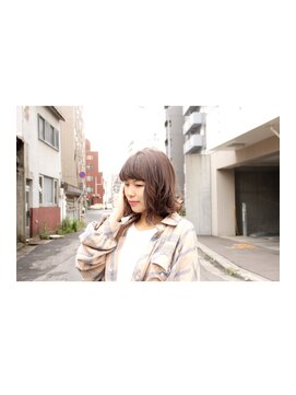 ヘアメイク マルナ 大通店(HAIR MAKE MALUNA) 【MALUNA 神】肩ハネ×ハイライト×ツヤアッシュ