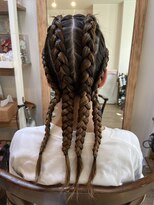 ロカット サロン(Roquat Salon) コーンロウ編み込み【キッズ/ヘアアレンジ/立川/立川南/八王子】