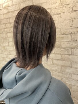 アン ココン(un.cocon) 【un.cocon吉祥寺】大人気ウルフカット　♪