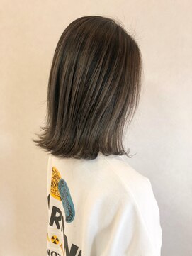 リアン(Lien) 【Lien 松尾】ナチュラルバレイヤージュ 外はねボブ