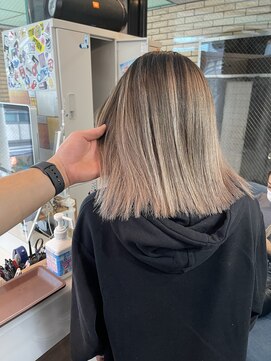 ラフ(LAFF) #黒髪#ボブルフ#ネビージュ#小顔#ワンレン