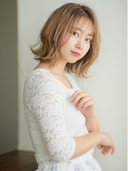 経験豊富なスタイリストが、髪のお悩みを解決します！大人女性の魅力を最大限に引き出すスタイルを提案♪