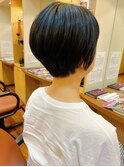 えり足スッキリ!耳にもかけれる大人ショートスタイル!