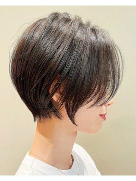 エダ 鎌倉(edA.) 絶壁解消/白髪染め/白髪ぼかし/ショートボブ/髪質改善30代/40代