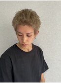 モテる刈り上げなしスパイキーショートミルクティー