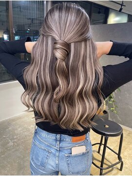 メリー オオサカ(Merly Osaka) ハイライト/似合わせカット