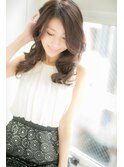 大人可愛いカールスタイル