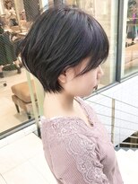大人可愛い耳掛けマッシュショートボブアッシュブラウン小林
