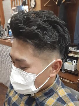 コダマ 新大塚店(KODAMA) スキンフェードツーブロックパーマスタイル(スキンフェード)