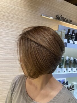 メゾンブラン アヴェダ(Maison Blanc AVEDA) 【40代50代60代】鳥羽ショートカット