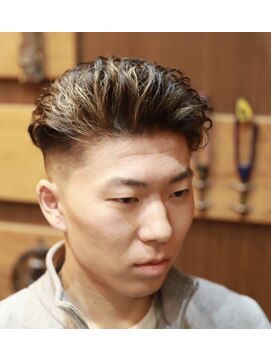 バーバーショップ スバル(BARBERSHOP SUBARU) ＜理容室＞＜バーバー＞サイドバックパーマ