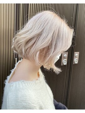 ユートピア(U topia) #milkybeige #ホワイトカラー #タンバルモリ