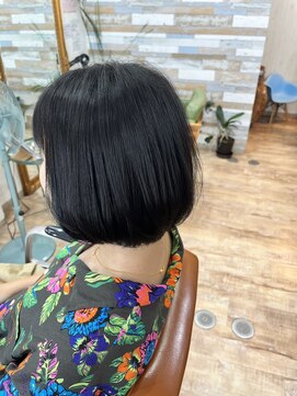 ハウオリ ヘアーワークス(Hauoli hair works) インナーカラー、ターコイズブルー