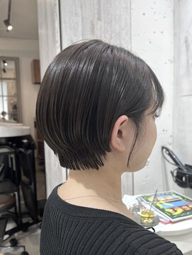 リビュー(re view) 《MIRU》ショートボブ×オリーブカラー