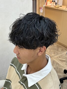 ラヴィズム 名駅店(LUVISM) 名古屋/メンズカット/メンズパーマ/眉毛/波巻きパーマ