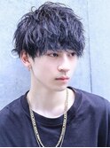 夏髪ツヤ感でパーマスタイルを存分に