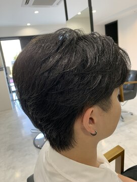 ディティール(Detail) センターパート×フェザーミディアム