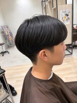 ジュール フィノン(Jour finon)&nbsp;センターパート、刈り上げ