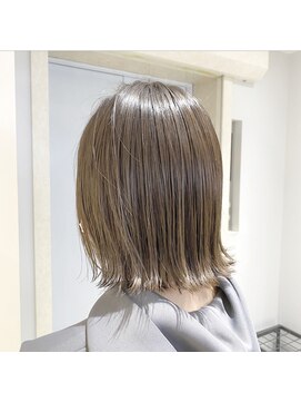 ヴェイン 渋谷(vain) 【vain#I】細めハイライトで大人切りっぱなしヘア*°