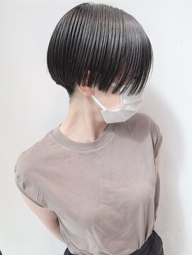 ステア ケース(stair case) 大人黒髪クール刈り上げハンサムショートベリーショート