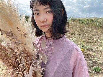 アンフルール(Un Fleur)の写真/丁寧でありながら気さくな女性スタイリスト☆トレンドのカラーやスタイルに似合わせた提案が得意◎