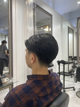 エスカーラ 表参道(THE ESCALA) ＠shino_ne197/メンズ/ツーブロックマッシュ/アップバング