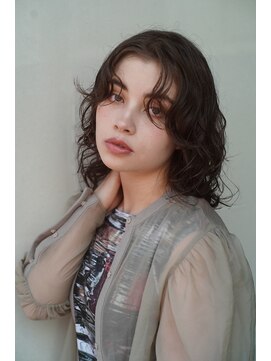 レジュアル(RESSUAL) 斜めバンググレージュカラーデザインカラーシルキーベージュ