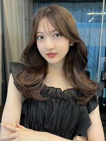 アリュウル 表参道 青山(Allure) 大人可愛い色っぽさ。韓国くびれヘアレイヤーカット薄め前髪