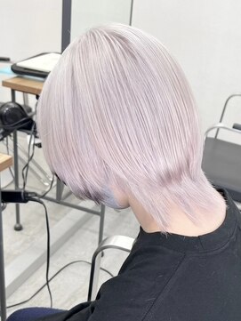 エイル 江坂(Eir) 【ケアブリーチ】【ブリーチ】【トリートメント】【髪質改善】