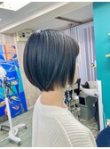 ショートボブ