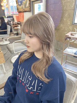 ロマーリ(LOMARLIE) ホワイトベージュ