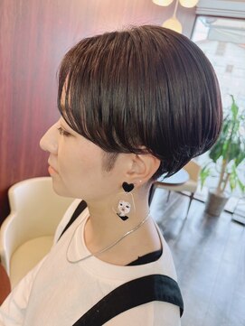 ヘアメイク ウエニ 上本町(HAIR MAKE UE2) フェイスラインに合わせたショートカットで小顔効果◎