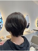 フワッとショートヘアーチェリーブラウン