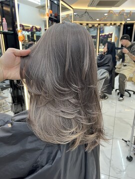 ラピス 渋谷本店(Lapis) グレージュカラー/レイヤーカット/髪質改善/海外風