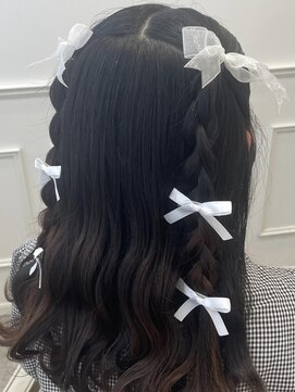 リルミー(Lilme) 後ろ姿盛れ！ハーフツイン編みたらし♪_ユウ