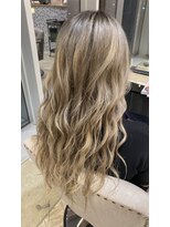 リヴナ(Livna)&nbsp;ハイトーン×ホワイトミルクティー◎