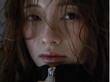 ニジュウサンド ナダーン(23° NADAUN)の雰囲気（髪型、メイク、コーデの変化で『なりたい』女子に◎）