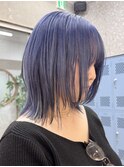 ハイトーンカラーミディアムレイヤーカットネイビーブルーカラー