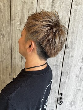 ツーブロック×ハイトーン