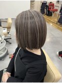 白髪ボカシ　脱白髪　ボブ