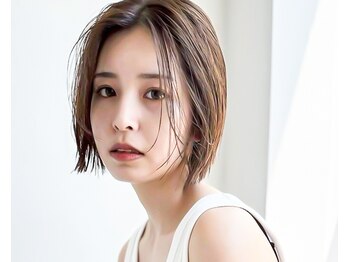 シーン バイ ラッド(SCENE by RAD)の写真/短くしたいけど失敗したくない大人女性へ。服まで似合うショートボブを丁寧に叶える毎朝ラクな似合わせ提案
