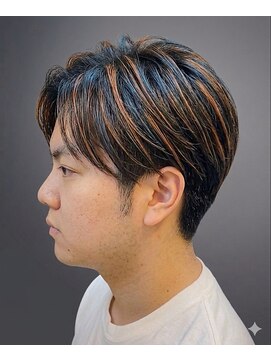 ウエストサイドカットクラブ(West Side Cut Club) デザインハイライトカラーで軽さを演出