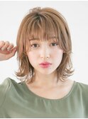 外ハネ切りっぱなしボブ