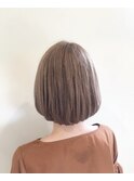 ミルクティカラー×内巻きボブ
