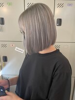 ヴィークス ヘア(vicus hair) 【vicushair】ホワイトシルバー