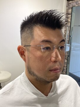 ドルクス 日本橋(Dorcus) 30代40代男性流行髪型東京バーバー大人のベリーショート