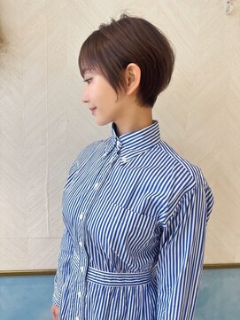 ロンド ストラーダ 心斎橋(Lond strada) ショート×ハイライト白髪ぼかし×切りっぱなしボブ[心斎橋]